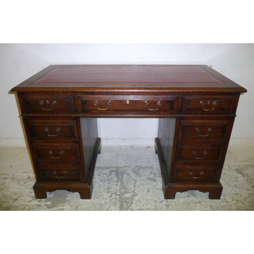 113 - Mahogany nine drawer Pedestal Desk inset red tooled leather top (A9)