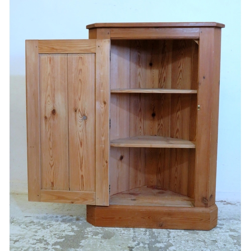 32 - Pine Floor Standing Corner Cabinet, plinth base, left hand hinged door, wooden shelves (A14/FWR)