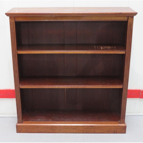 96 - Bookcase with 4 open shelves (A6B)