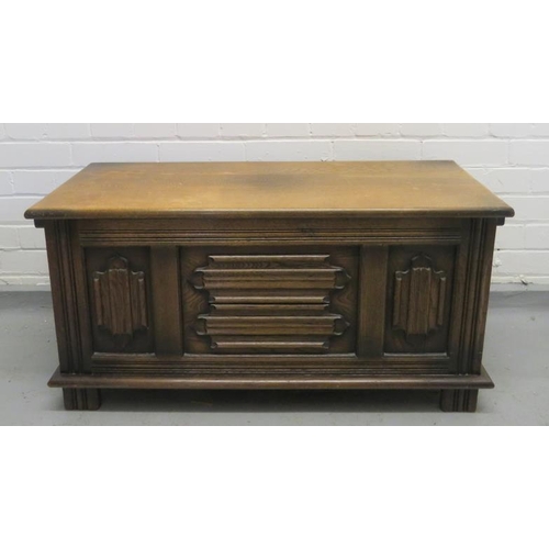 60A - Oak Chest/Ottoman approx. 94cm L x 37cm D x 47cm H with 3 carved panels to front (A12)