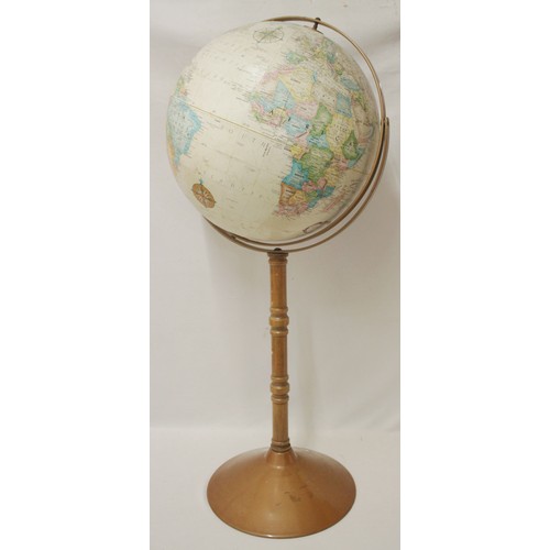 1673 - Globe of the World on stand approx. 97cm H