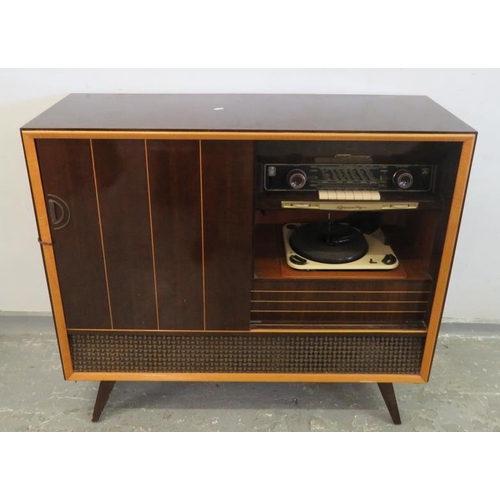 118 - Retro Record Storage Cabinet/Tuner and Record Player (A12)