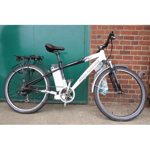 143 - White Knuckle Tubr Forged TS-220 Top Gun Black & White Electric Bicycle with cover & freeway seats U... 