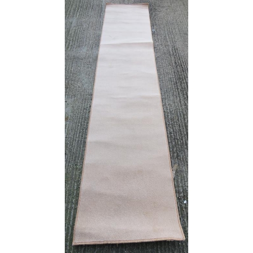 64 - Modern Bound Beige Runner (FWR)