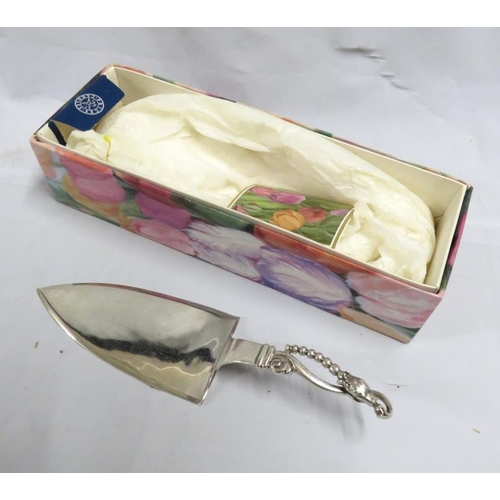 112 - Silver 925 Sanborns Mexico Sterling Cake Slice with decorative flower & bead handle