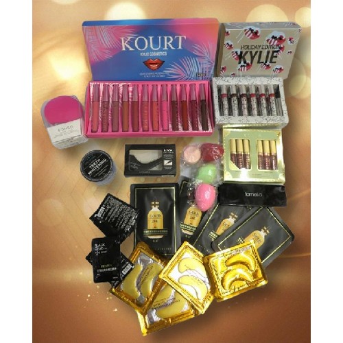 26 - Kylie Kourt Long Lasting Lips Holiday, 4 gold stock solution 24k moisturiser brightening masks, 4 cr... 