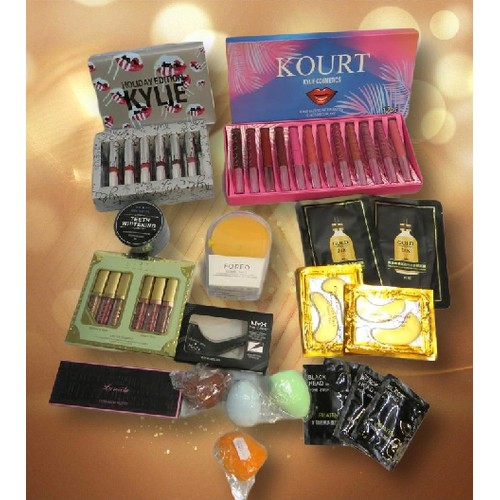 41 - Kylie Kourt Long Lasting Lips Holiday, 4 gold stock solution 24k moisturiser brightening masks, 4 cr... 