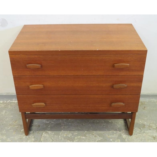 77 - G-Plan Retro Chest of Drawers, 3 long drawers with recessed scoop handles approx. 81cm W x 47cm D x ... 