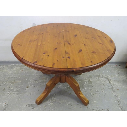 130 - Pine Circular Table approx. 115cm dia. x 80cm H A7