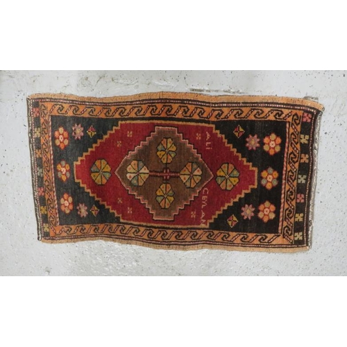 18A - Rug 80.5x53cm