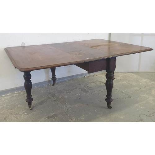 30 - Early Victorian Mahogany Drop Flap Dining Table A/f    A6/7