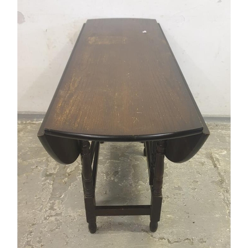 34 - Varnished Gateleg Table, baluster turned supports, D-shaped drop flaps approx. 1.2m L    A2/3