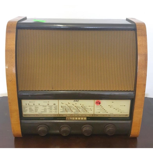 88 - G.E.C. BC5839 Walnut Table Top Radio. NOT TESTED   A6/7