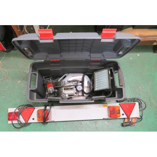 Halfords Foot Pump, Trailer Light Board, floodlight, snow chain (Grey