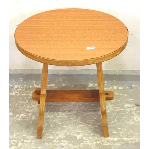 15 - Formica Trestle Oval Topped Stool/side table approx. 37cm L x 40cm H (A1)