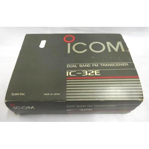 1189 - Dual Band Icom FM Transceiver IC-32E, Boxed  UNTESTED