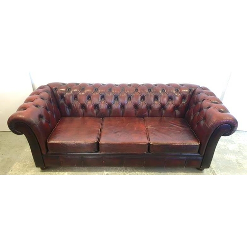 45 - Brown Leather Chesterfield Sofa 97cm W x 45cm H x 108cm L (A14)