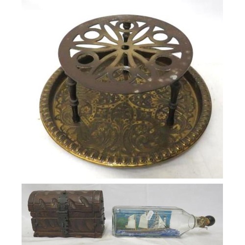 Circular Brass Trivet approx. 13cm dia. & Brass tray approx. 20cm dia