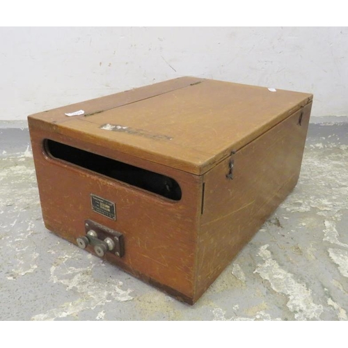 10 - Galvanometer Model SS5 No. 80418 Plywood cased testing instrument (A6)