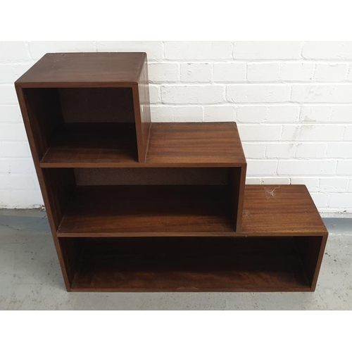 36 - Mid Century Design Stepped Bookshelf with 3 shelves A8