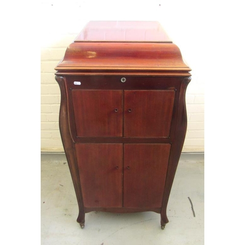 18 - Victorian Mahogany Music/Gramophone Cabinet approx. 108cm H x 50cm W x 55cm D A3