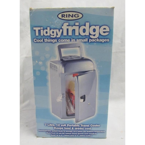 1574 - Tidgy Fridge, big capacity, compact size, boxed