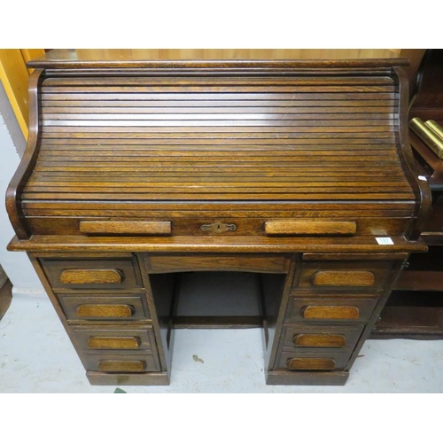 Lebus Style Antique Oak Roll Top Desk with tambour front, locked