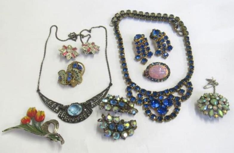 art-deco-style-costume-jewellery-incl-necklace-blue-paste-set-costume