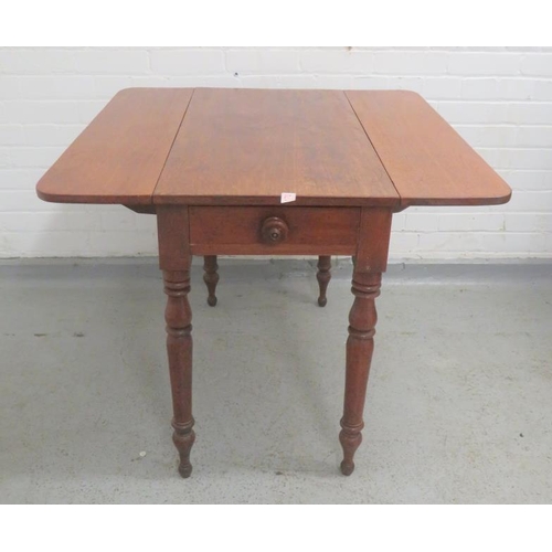 170 - Victorian Drop Flap Mahogany Table, central section approx. 92cm L x 45cm W x 22cm each flap x 73cm ... 