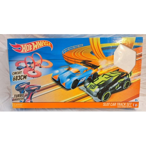 Hot Wheels Slot Car Train Set, scale speed 450mph circuit