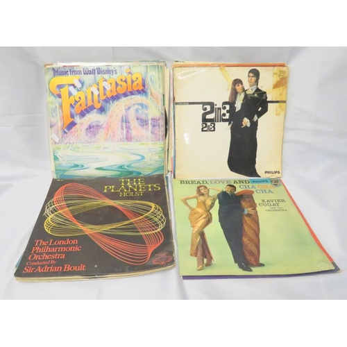 1447 - Vinyl Records/Albums incl. Disney Fantasia, 20 Soul Sizzlers,  Dina Durban, The Manhattan Transfer, ... 