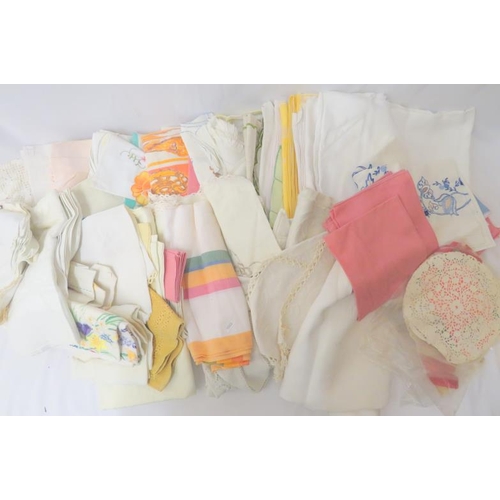 2035 - Vintage Linens, tablecloths etc. (1 Box)