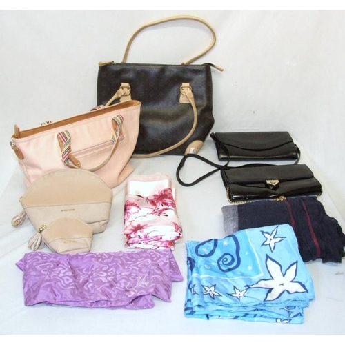 2037 - Ladies Handbags incl. David Jones pink, David Jones brown canvas, black shoulder bag, black patent e... 