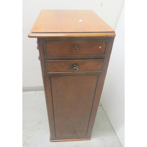 39 - Mahogany Victorian Side Cabinet with 2 drawers to side, 2 drawers above open hutch approx. 45cm W x ... 