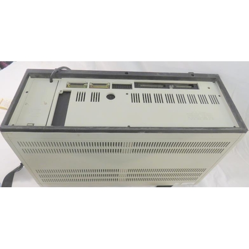 Philips P2000C Portable Computer