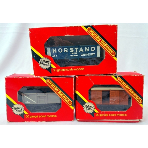 Hornby Railway Silver Seal R205 BR Ventilated Van, R220 Norstand ...
