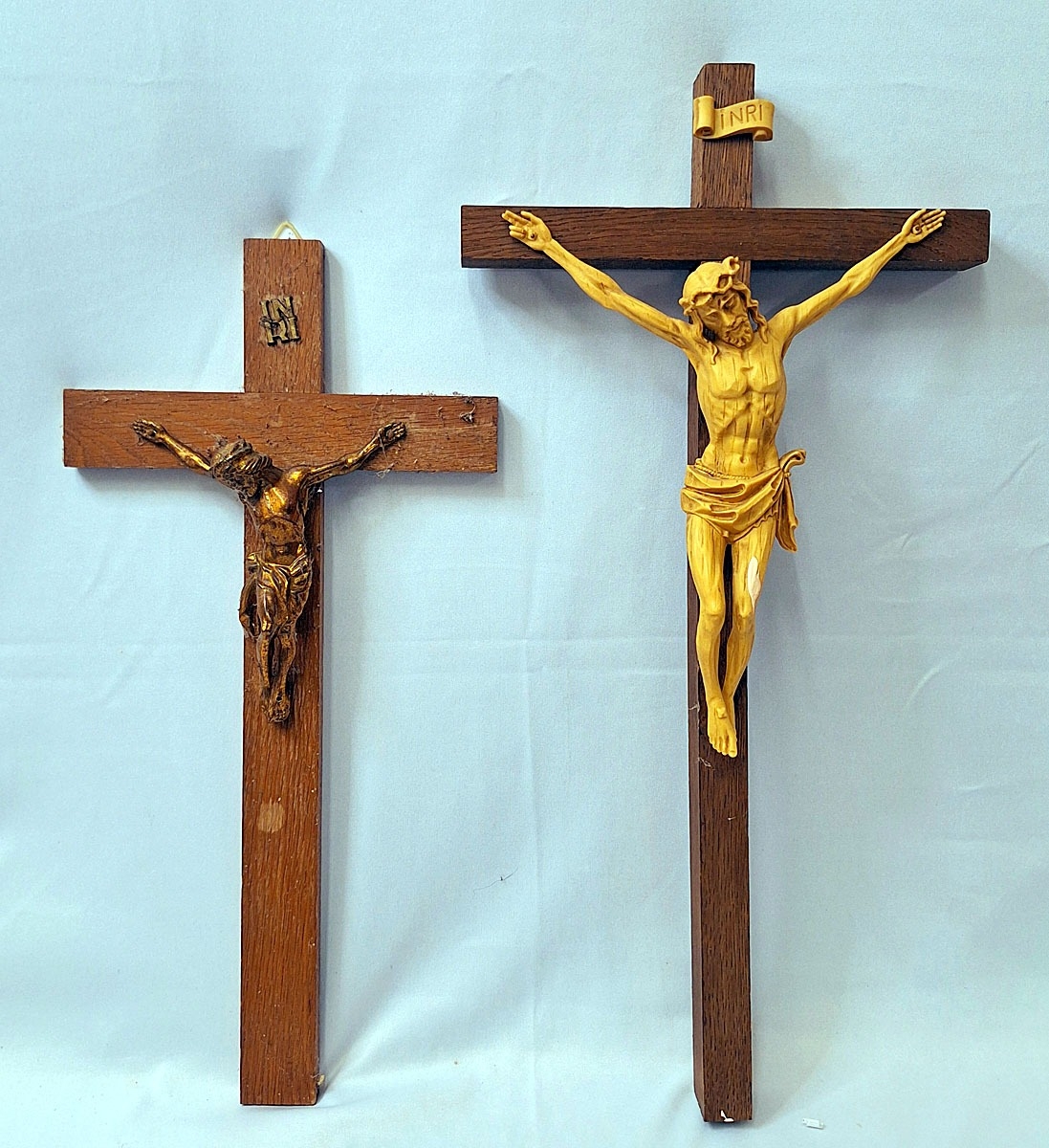 2 Crucifix, wooden cross & composition figure of Jesus & wooden cross ...