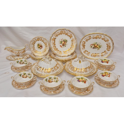 1556 - Spode Golden Valley Dinnerwares incl. 2 lidded vegetable dishes, oval serving plate, gravy/sauce boa... 