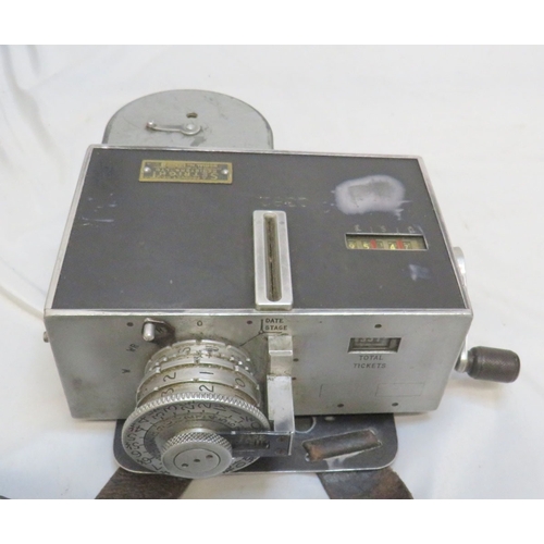 Vintage Setright 0382 Bus Ticket Machine in case - 9400