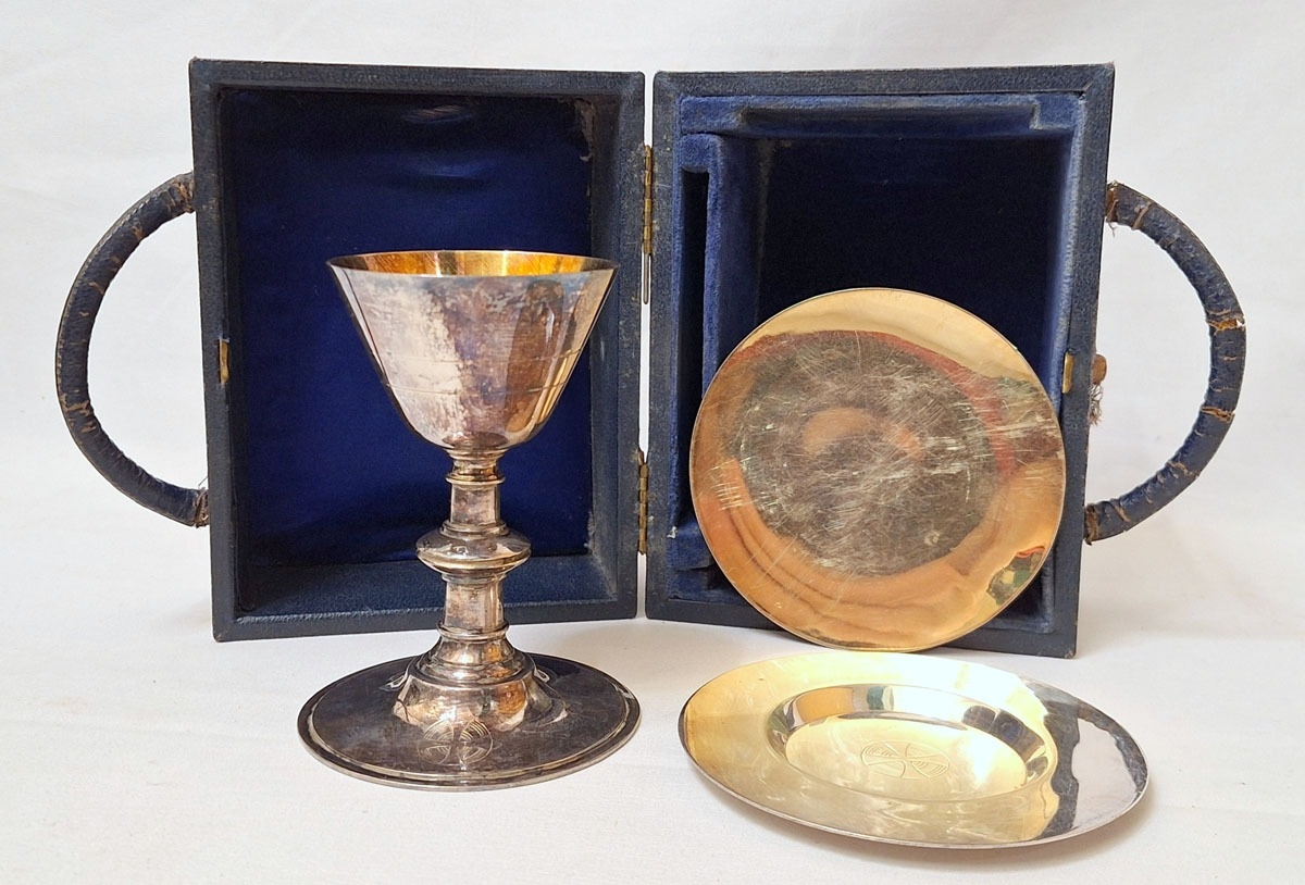 Antique Travelling Communion Set in Burns Oates & Washburn Ltd London ...