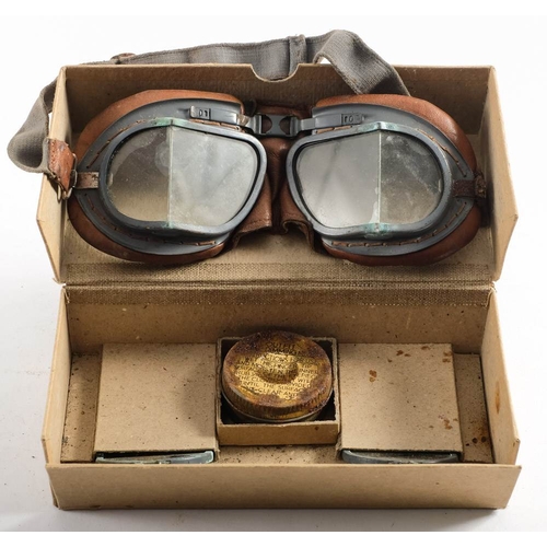 123 - A pair of Air ministry issue Mark VIII goggles in original box of issue: with spare shaded lenses an... 