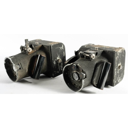 124 - Two WWII period USAF Type K-20 Aircraft Cameras: fitted Kodak 161mm f4.5 lenses, together with a Kod... 