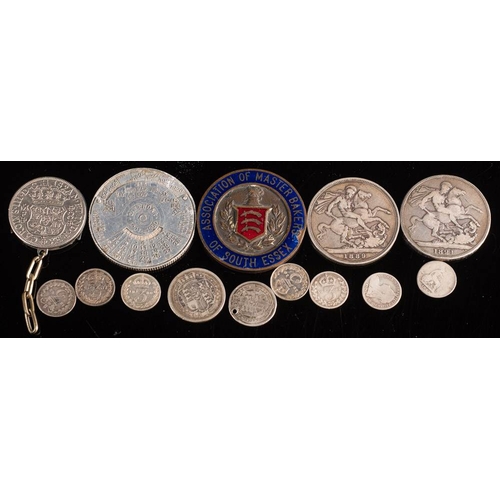 571 - An 1821 crown, an 1889 Crown, an 1817 shilling a Woodrow Wilson perpetual calendar coin,: etc.