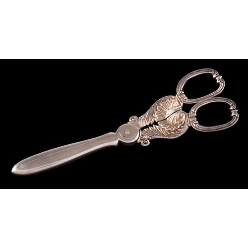 802 - A pair of George III silver grape shears, maker Rebecca Emes & Edward Barnard I, London, 1818: with ... 