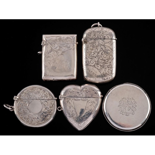 842 - An Edwardian silver vesta case, maker A C Jackson & Co, Birmingham, 1909: of heart-shaped outline to... 