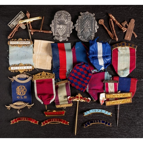 116 - A collection of Masonic jewels: various lodges and makers including four stewards badges, two Freema... 