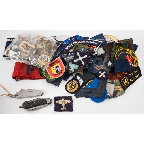 289 - A collection of various cap and shoulder badges: various regiments also a WWII Civil Defence 'Fire' ... 