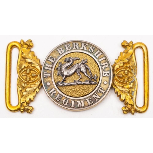 380 - A Berkshire Regiment belt buckle: