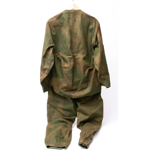 417 - A rare WWII Special Operation Executive SOE Agents 'Striptease Suit' Jumpsuit: the hand screened cam... 