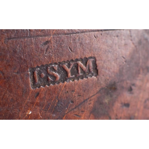 472 - An 18th century fielding plane by John Sym, London,: stamped 'I. Sym' with blade by Hannah & Son, Sh... 